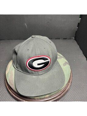 University Of Georgia Bulldogs 47 Brand Fitted Hat Size 7 1/4 Black With Embroid